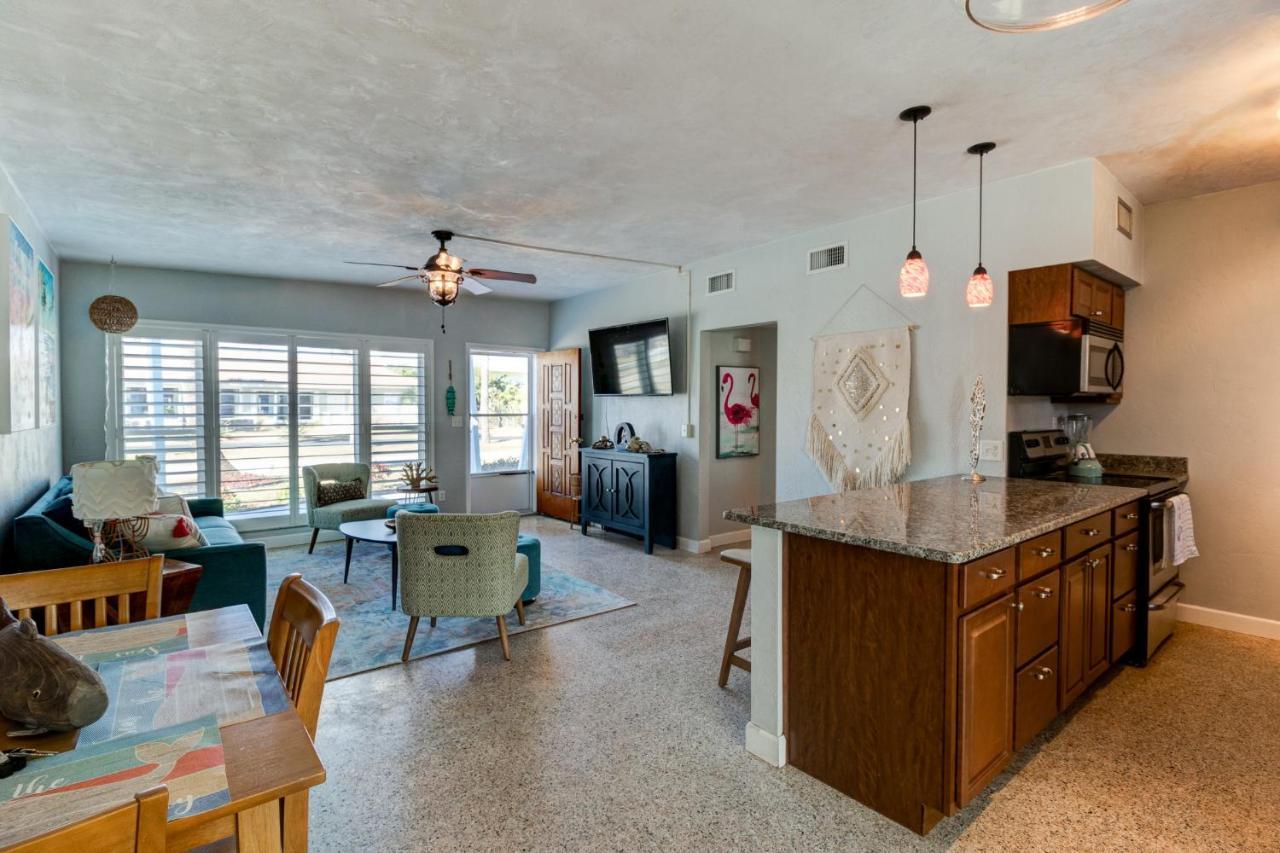 3 Bed 2 Ba Wifi Kitchen Walk To Beach Firepit Daytona Beach Exteriér fotografie